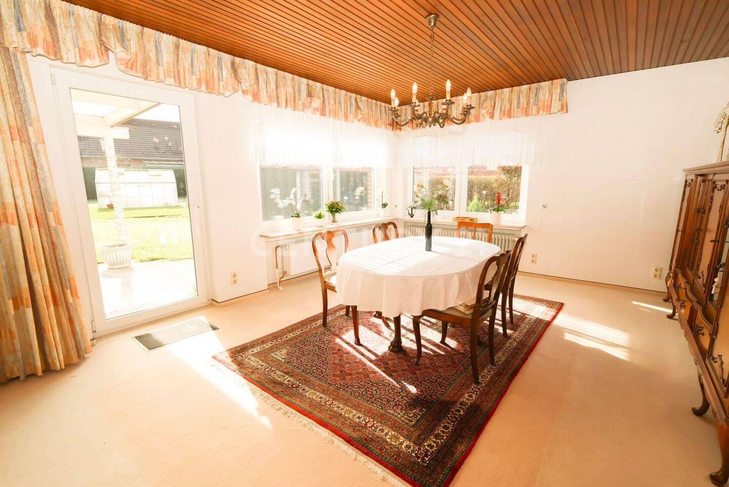Immobilie in Isterberg - Einzigartige Gelegenheit: Charmante Villa mit großem Grundstück zur individuellen Gestaltung - Bild 4