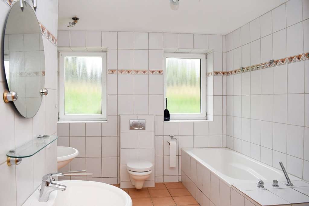 Immobilie in Adelebsen - Helles, gut geschnittenes Einfamilienhaus mit großem Garten! - Bild 4