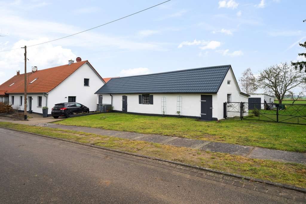 Immobilie in Gnoien - Charmant saniertes Bauernhaus mit großem Grundstück & Ausbaureserve - Bild 3