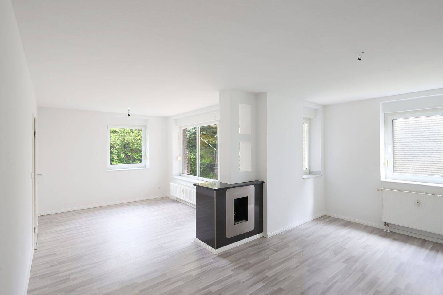 Immobilie in Nideggen - Großzügige Maisonettewohnung mit Terrasse, Kamin und Gartennutzung in ruhiger Lage von Nideggen - Bild 3