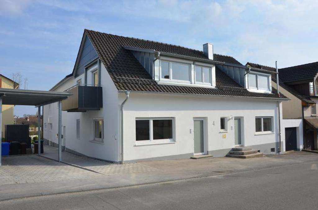 Immobilie in Allensbach - Ruhige 3-Zimmer-Wohnung mit Balkon im Zentrum von Allensbach mit Teilseeblick - Bild 0