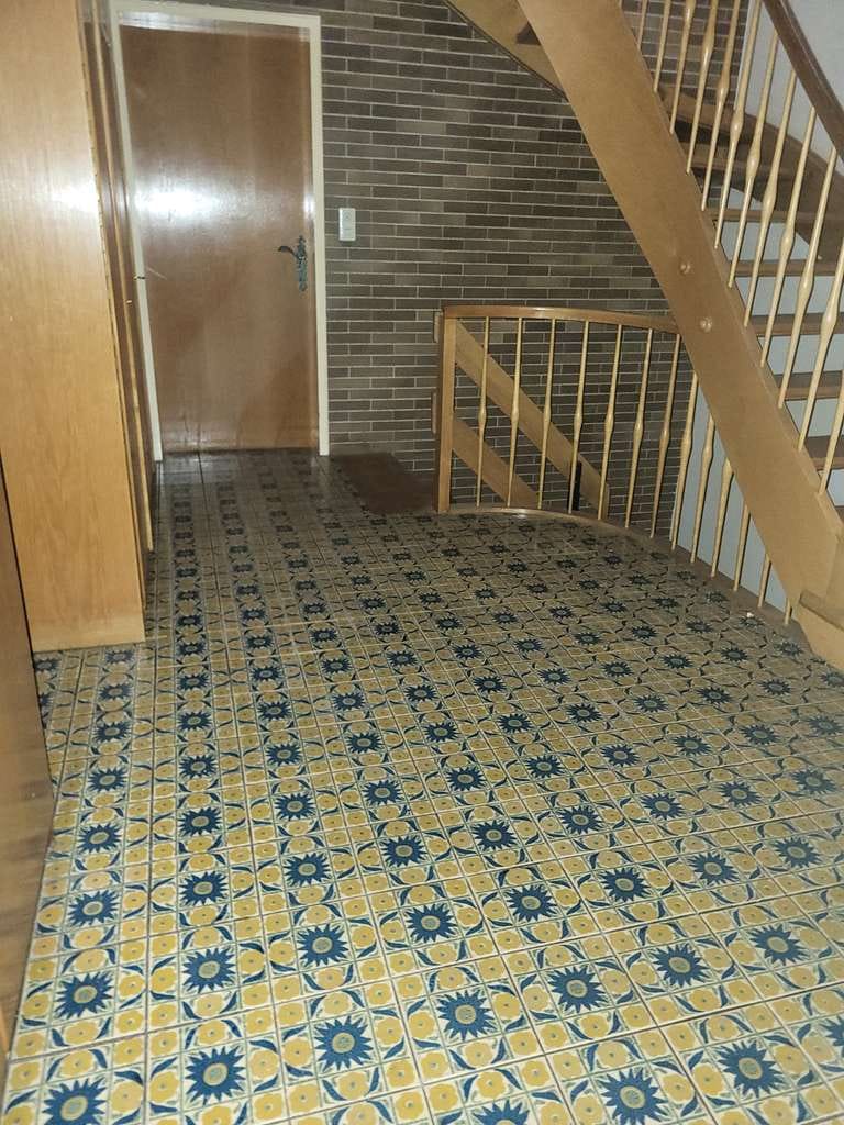 Immobilie in Anzing - charmantes Einfamilienhaus mit Potenzial und angeschlossener Arztpraxis - Bild 3
