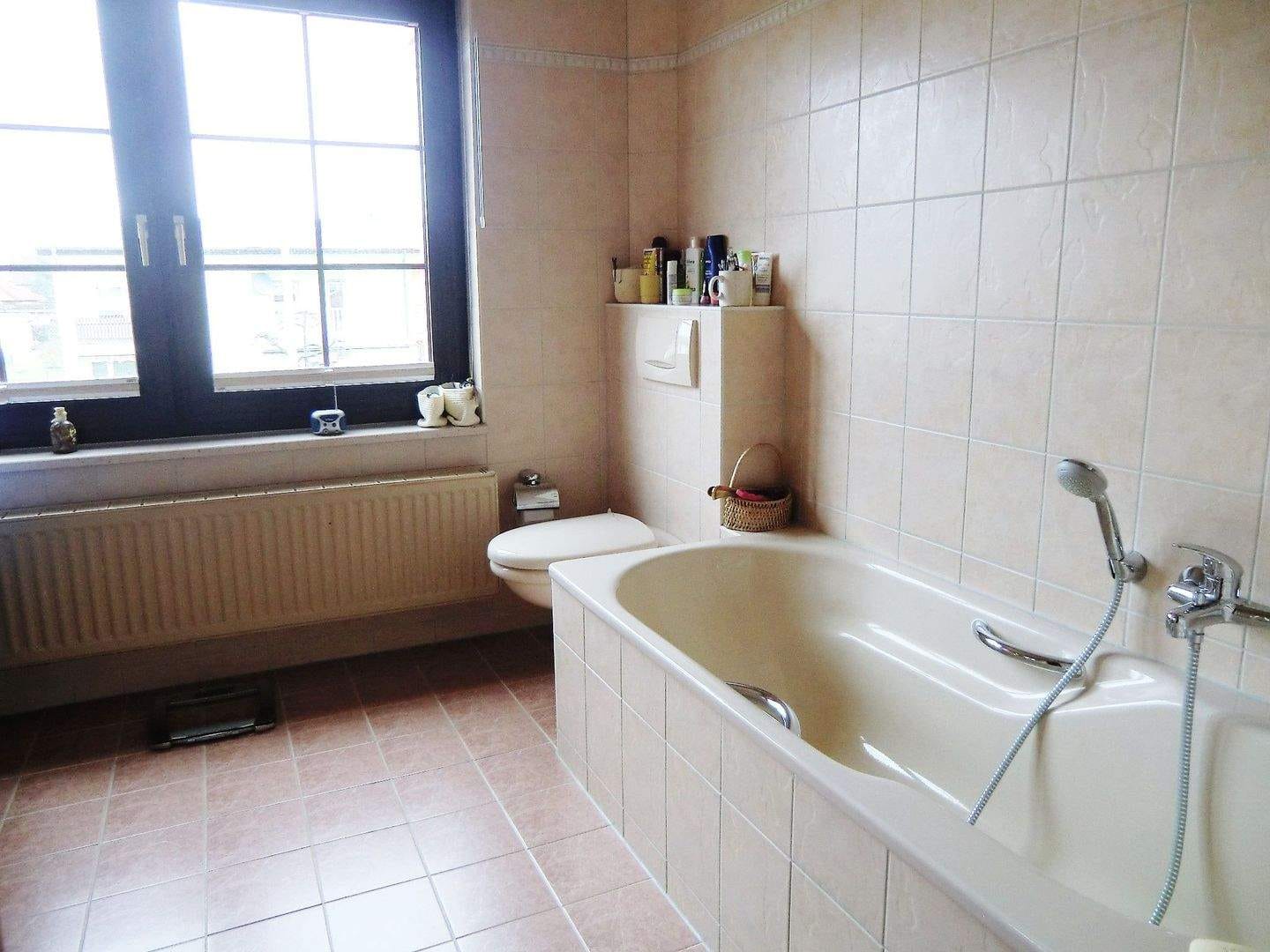 Immobilie in Wolgast - Geräumiges Reihenmittelhaushaus mit Balkon und Terrassen uns Garage in Wolgast - Bild 3