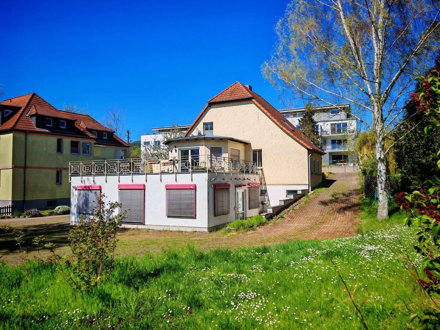 Immobilie in Jena - Wohn- und Geschäftshaus mit Baugrundstück in Jena-Nord - Bild 0