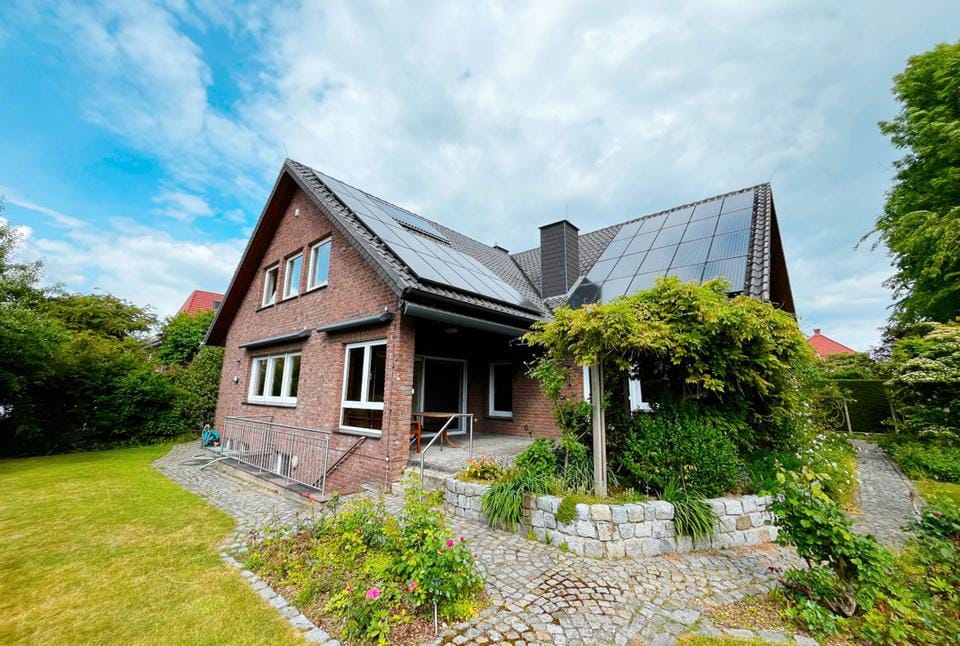 Immobilie in Bad Essen - Einfamilienhaus in Toplage von Bad Essen! OPEN HOUSE am Sonntag, d. 3. Mai! - Bild 0