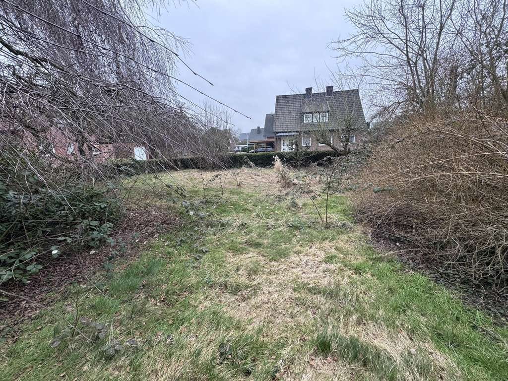 Immobilie in Coesfeld - Baulich stark beeinträchtigte Immobilie auf attraktivem Baugrundstück in Coesfeld - Bild 2