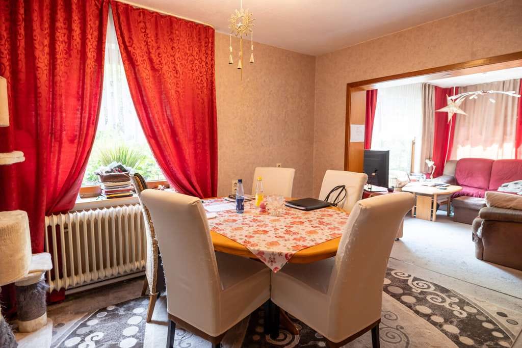 Immobilie in Ganderkesee - *** GRÜNE SACKGASSENLAGE - CHARMANTES und GEMÜTLICHES EINFAMILIENHAUS - DREISEITIG FREISTEHEND *** - Bild 4