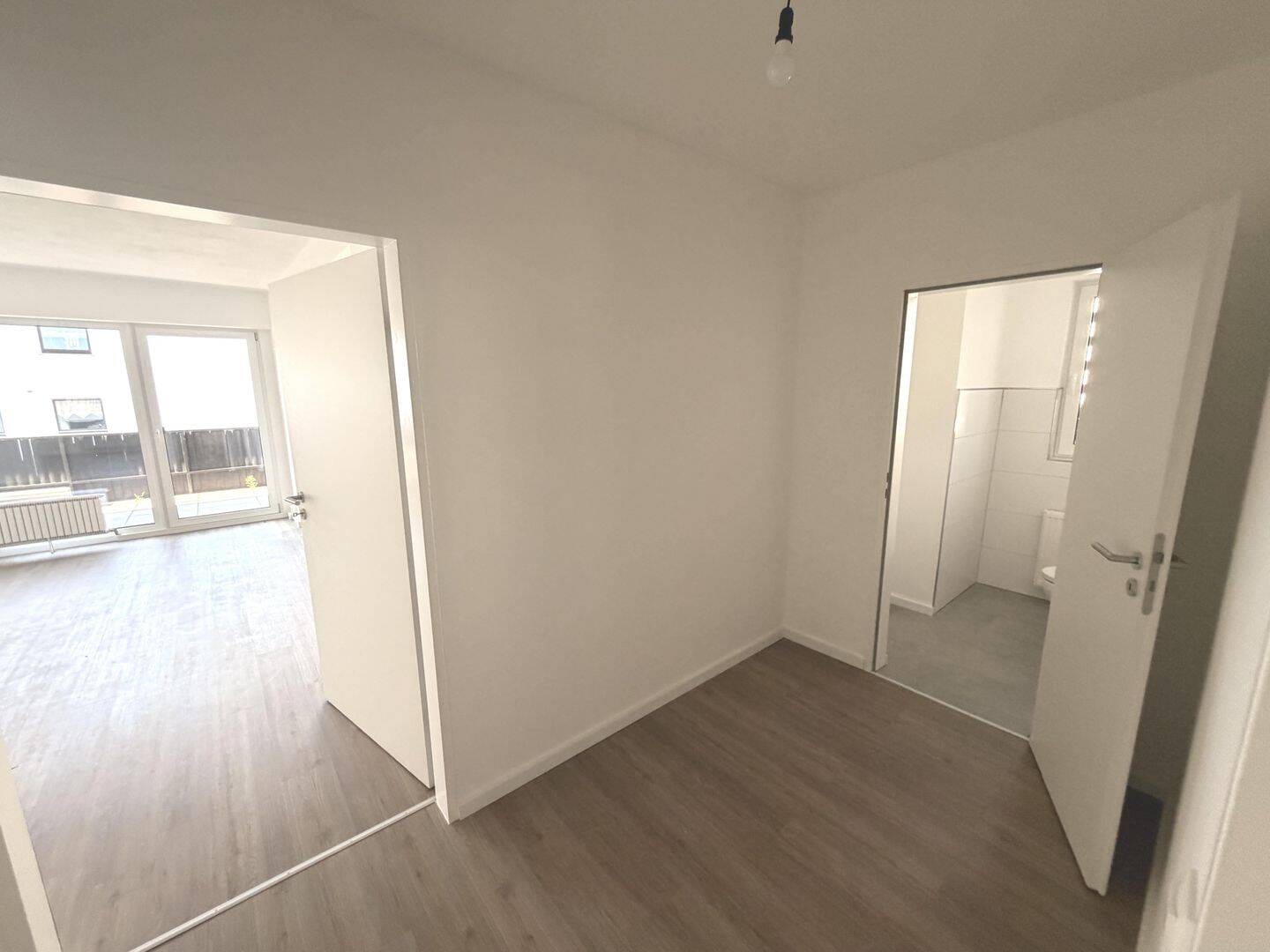 Immobilie in Rödinghausen - Wunderschöne Wohnung im 1.OG, umfangreich saniert und bezugsfertig! - Bild 2