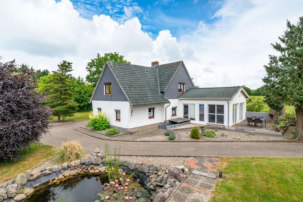 Immobilie in Groß Rheide - Großzügiges Einfamilienhaus in idyllischer Feldrandlage - Bild 4