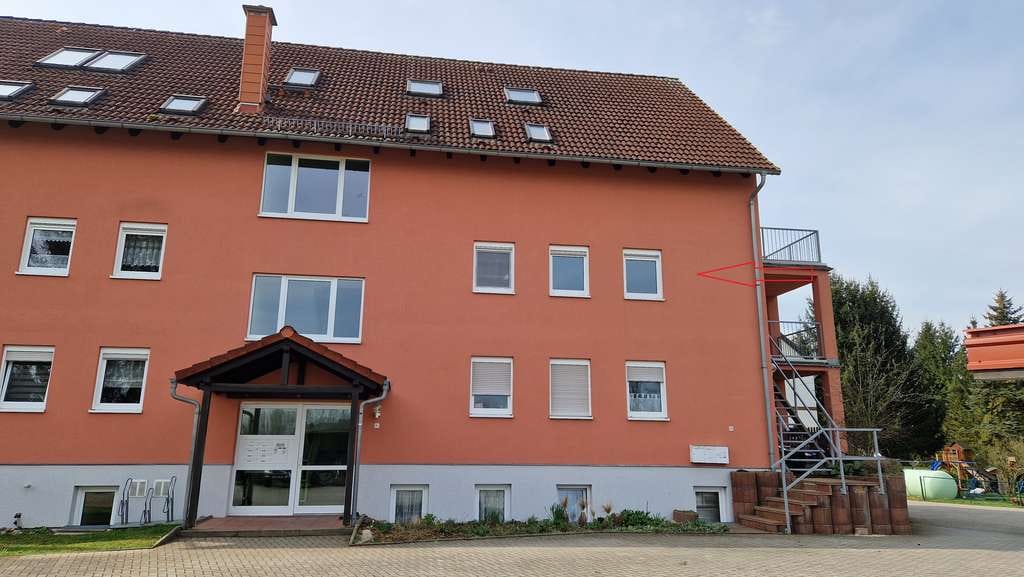 Immobilie in Remse - Hübsche 2 Raumwohnung im 1 OG mit Terrasse und Wintergarten im Grünen zum Verkauf - Bild 1