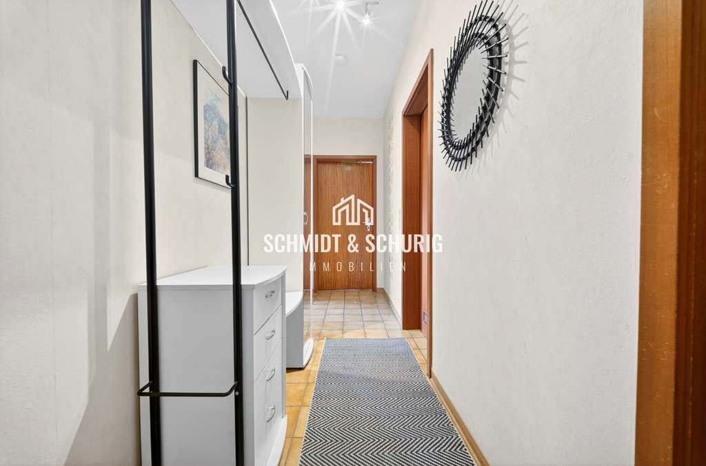 Immobilie in Oberhausen-Rheinhausen - Charmante 2-Zimmer-Wohnung mit Balkon und viel Potenzial - Bild 2
