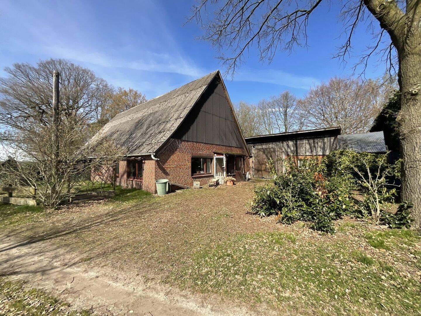 Immobilie in Düdenbüttel - Resthof Tierpension Gnadenhof Selbstversorger usw. - Bild 2