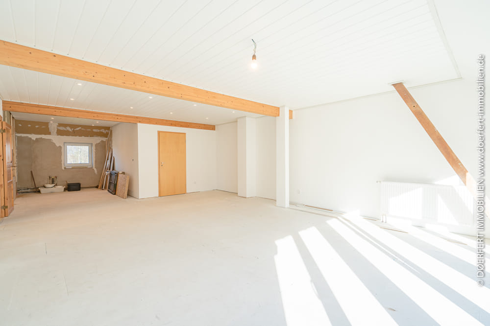Immobilie in Fahrdorf - Fahrdorf | Renoviertes Zweifamilienhaus mit Garten in traumhafter Lage an der Schlei - Bild 2