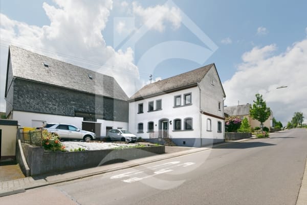 Immobilie in Mastershausen - MASTERHAUSEN: Renoviertes BAUERNHAUS mit 245 m² Nutzfläche + Scheune - Bild 1