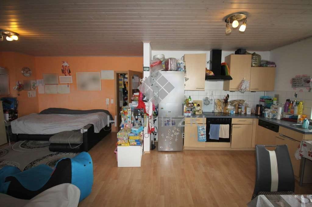 Immobilie in Rülzheim - Sofort frei! Moderne & gemütliche DG-Wohnung mit großer Balkon & KFZ-Stellplatz - Bild 3