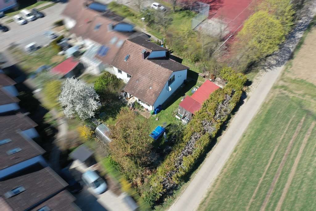 Immobilie in Nördlingen - Volltreffer! Attraktives Reiheneckhaus mit großem Grundstück in bevorzugter Lage von Nördlingen! - Bild 3