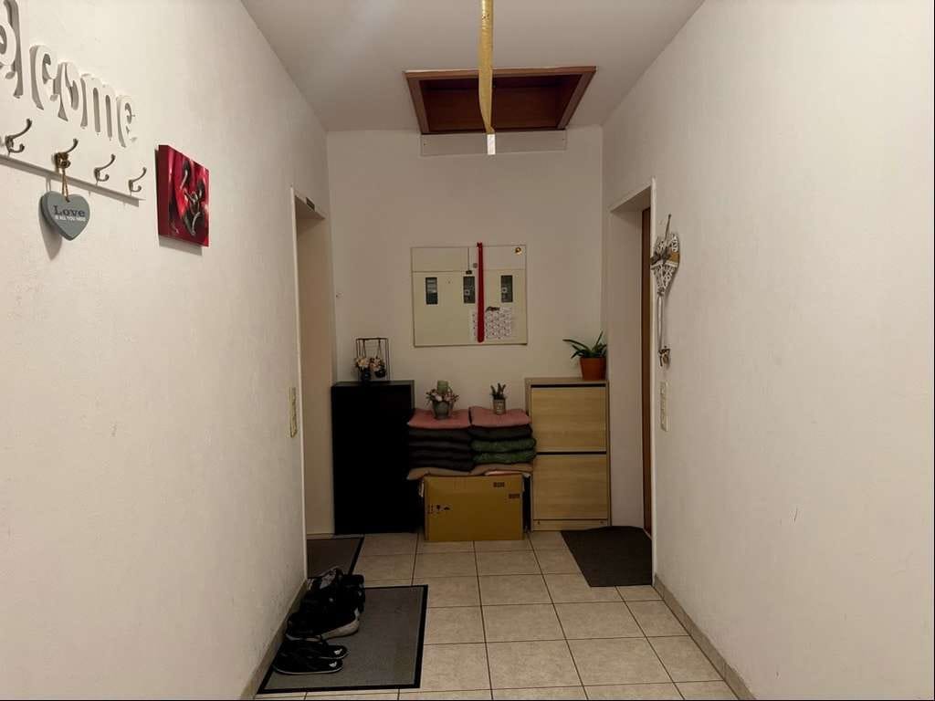 Immobilie in Neunkirchen - Vermietetes Zweifamilienhaus mit 5 Garagen  - Bild 3
