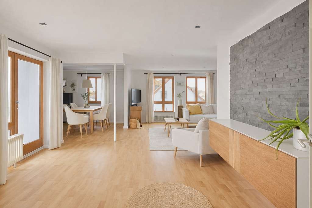 Immobilie in Weissach im Tal - 147 qm · exklusive 5-Zi.-Maisonette · sonnige Dachloggia · Carport mit Wallbox - Bild 0