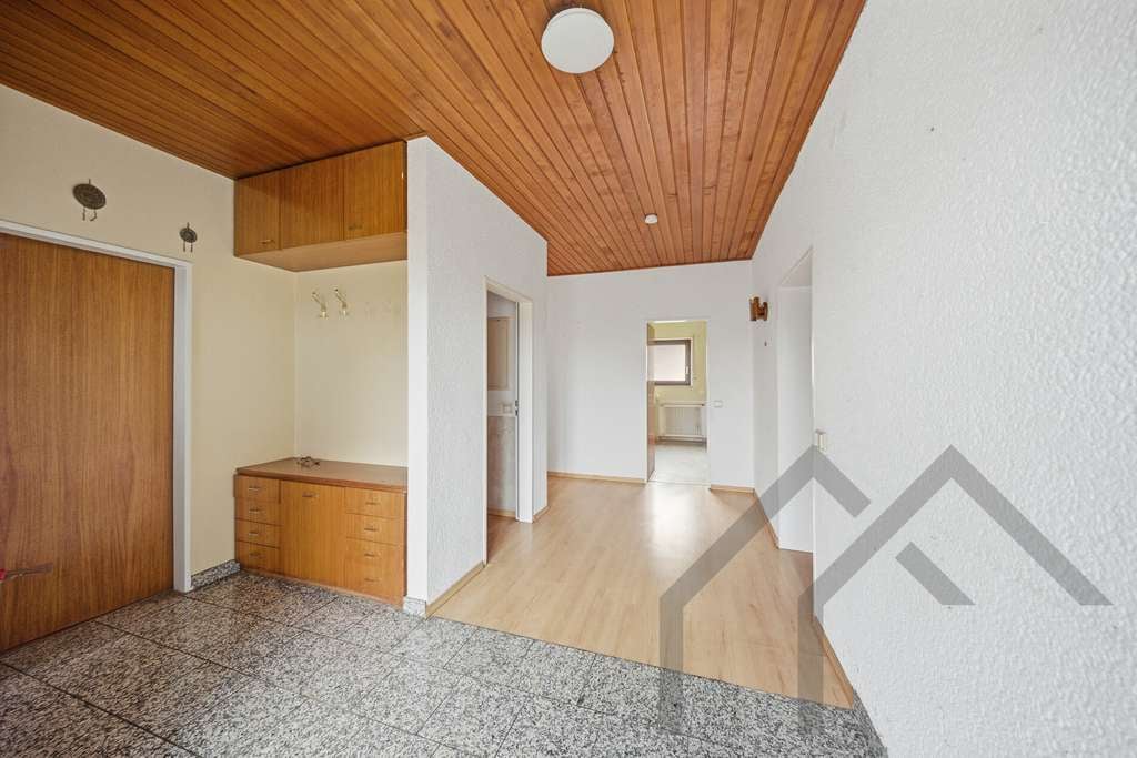 Immobilie in Kirkel - Bungalow mit weitläufigem Grundstück ins Grüne - Bild 3