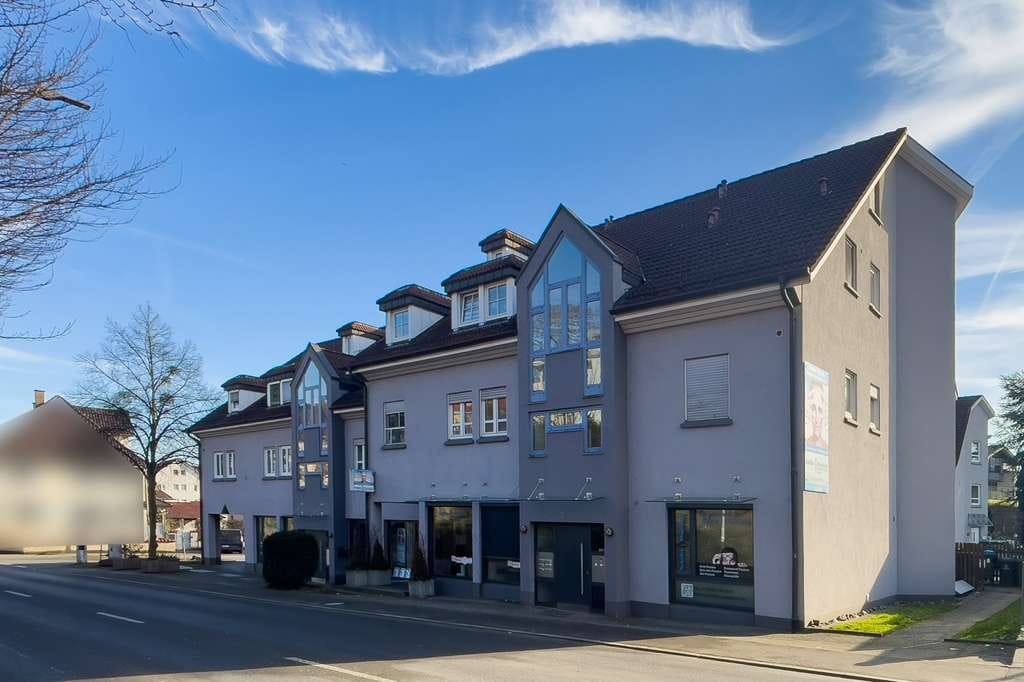Immobilie in Markdorf - SONNENFÄNGER IN DER CITY! Gepflegte 3-Zimmer-Maisonettewhg. mit Süd-Balkonloggia + TG - Bild 0