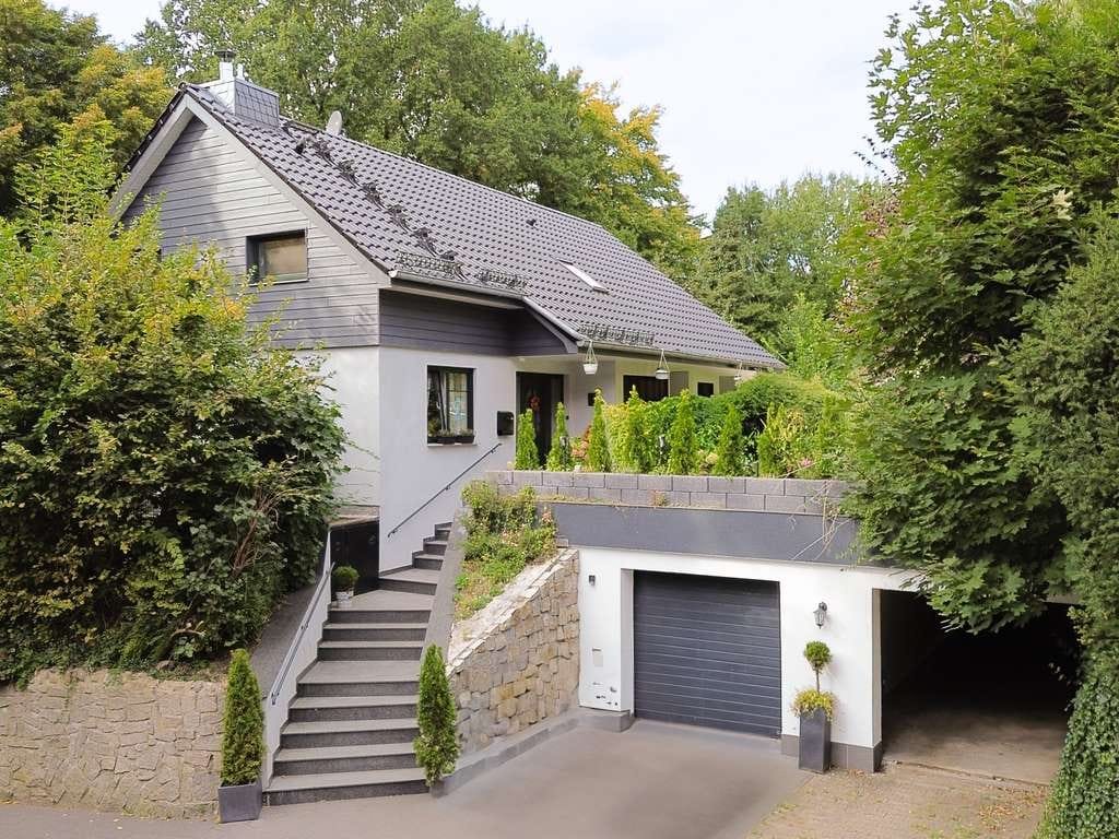Immobilie in Boostedt - Großzügiges Einfamilienhaus in grüner Umgebung - Bild 0