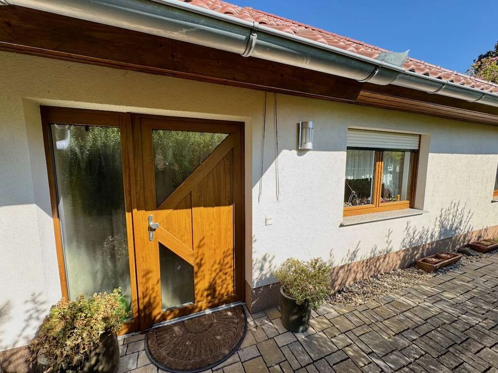 Immobilie in Schwarzheide - Hochwertiges Einfamilienhaus in wunderschöner Lage - Bild 1