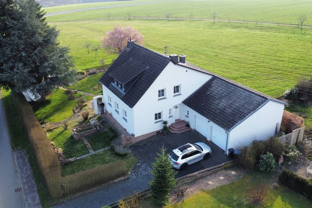 Immobilie in Schwarzenborn - Ihr neues Zuhause - Einfamilienhaus in Schwarzenborn - Bild 2