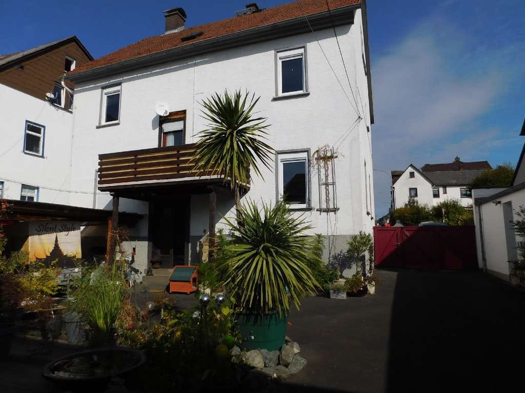 Immobilie in Laubach - Wohn- und Geschäftshaus mit vielfältiger Nutzungsmöglichkeit - Bild 0