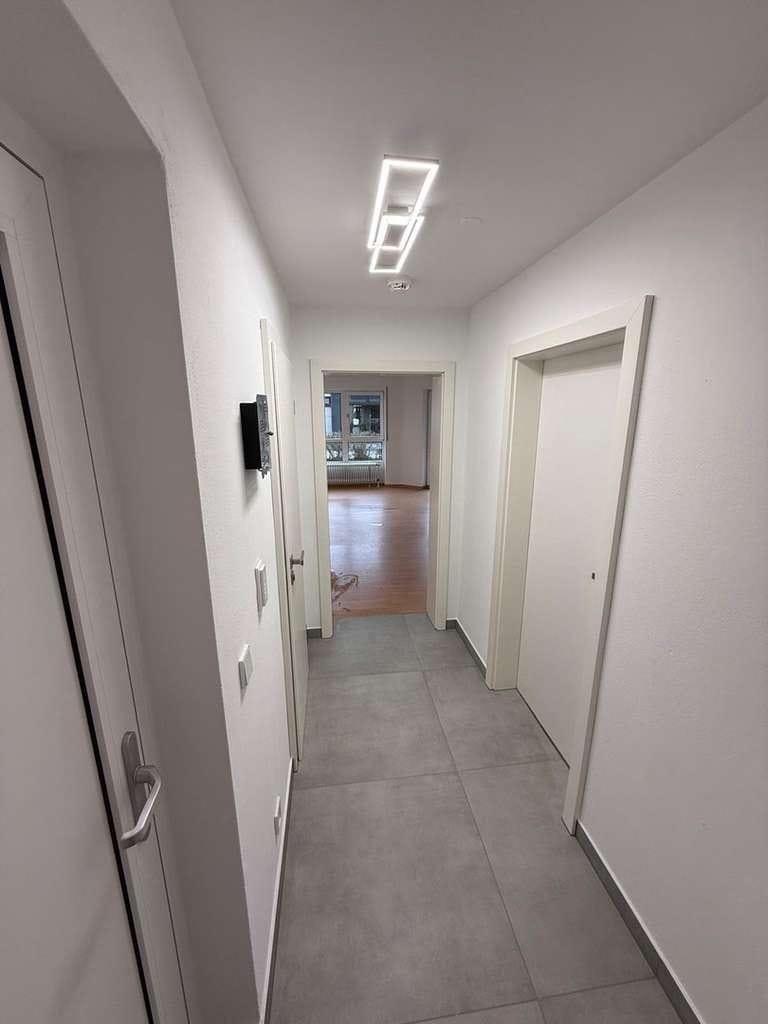 Immobilie in Ingolstadt - Renovierte 2-Zimmer-Wohnung mit Balkon&Tiefgarage(Erbpacht) - Bild 4