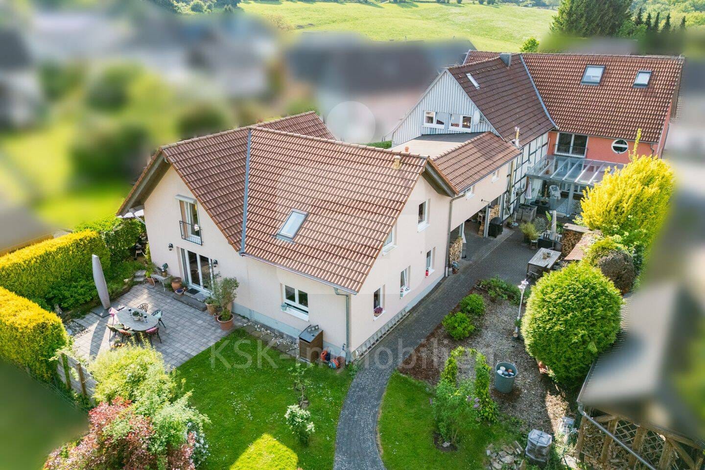 Immobilie in Neunkirchen-Seelscheid - Drei Epochen, ein Refugium: Historisches Hof-Ensemble mit modernem Esprit in Seelscheid-Stein! - Bild 0