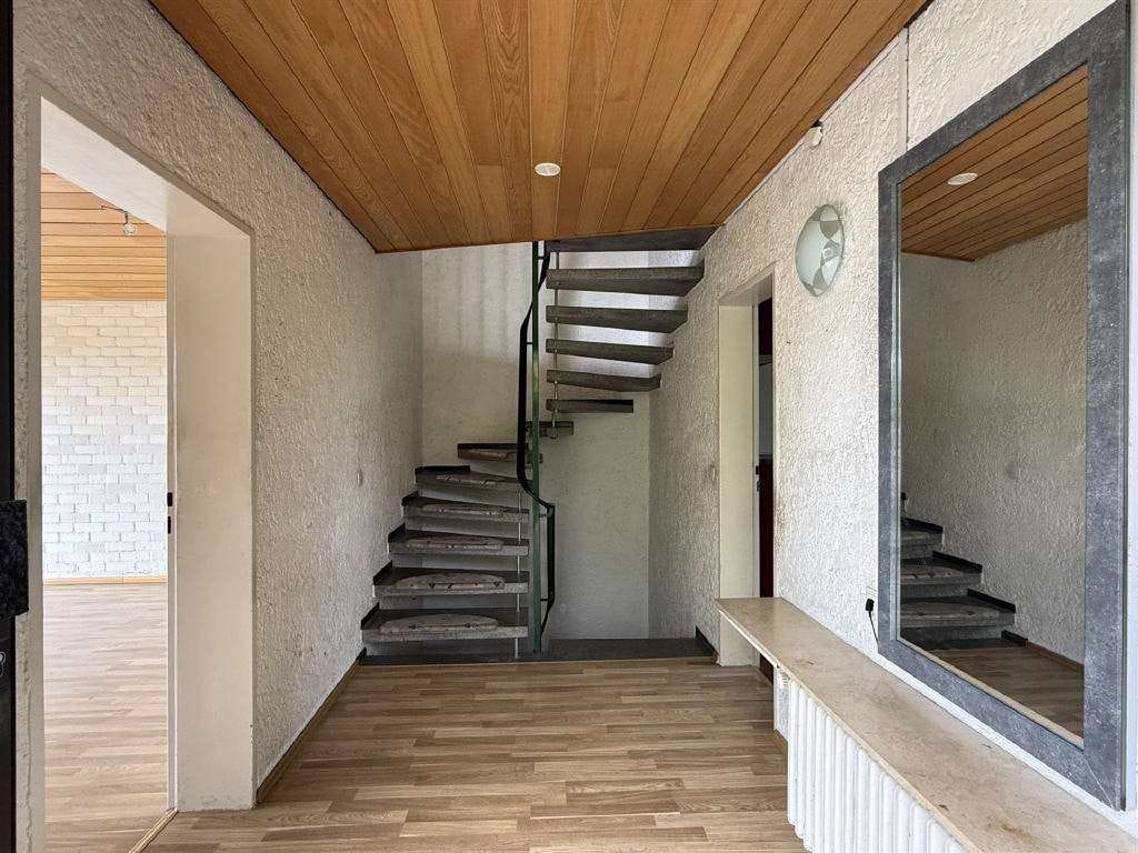 Immobilie in Flein - Doppelhaushälfte mit Garten und Garage in ruhiger Lage von Flein - Bild 4