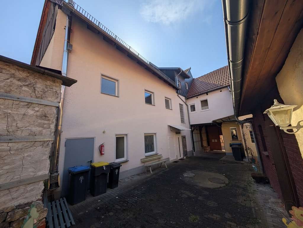 Immobilie in Treffurt - Haus mit bezugsfertiger Wohnung, erweiterbar um 2 Einheiten und Dachausbau - Bild 2