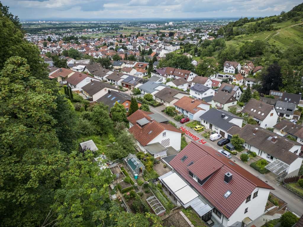 Immobilie in Weinheim - 3 Wohneinheiten mit faszinierender Aussicht in Weinheim! - Bild 1