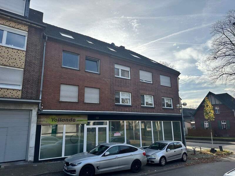 Immobilie in Moers - Gepflegtes, voll vermietetes Mehrfamilienhaus inkl. 2 Gewerbeeinheiten in Moers - Bild 0