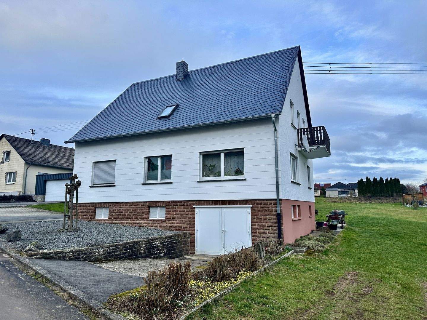 Immobilie in Preist - Umfassend Saniert | Moderne Heiztechnik | Großes Sonnengrundstück | 2 Wohneinheiten - Bild 2