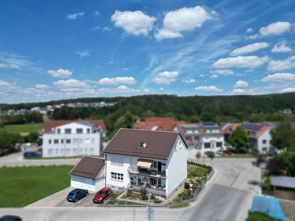 Immobilie in Wenzenbach - Top-Investment in Wenzenbach – gepflegtes Mehrfamilienhaus mit Potenzial! - Bild 3