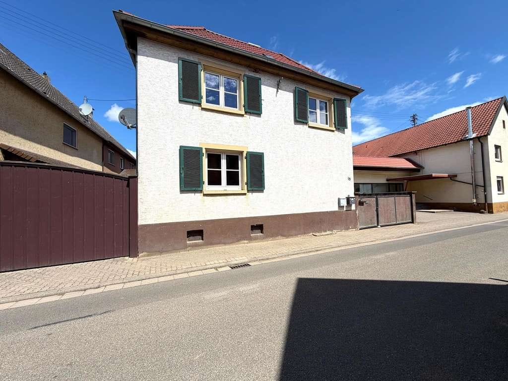 Immobilie in Freisbach - 2 tolle Häuser * Neu- und Altbau * in Freisbach - Bild 0