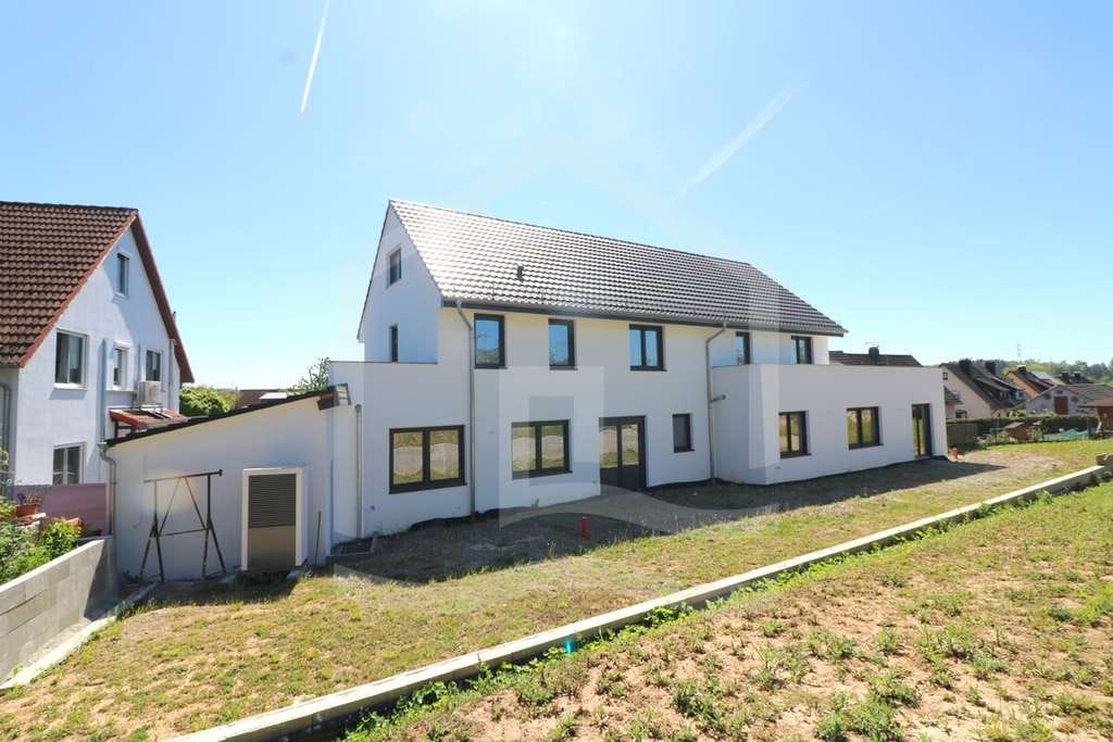Immobilie in Helmstadt-Bargen - Preis-Leistungs-Hit! Exklusiver Neubau mit großzügiger Einliegerwohnung - Bild 0