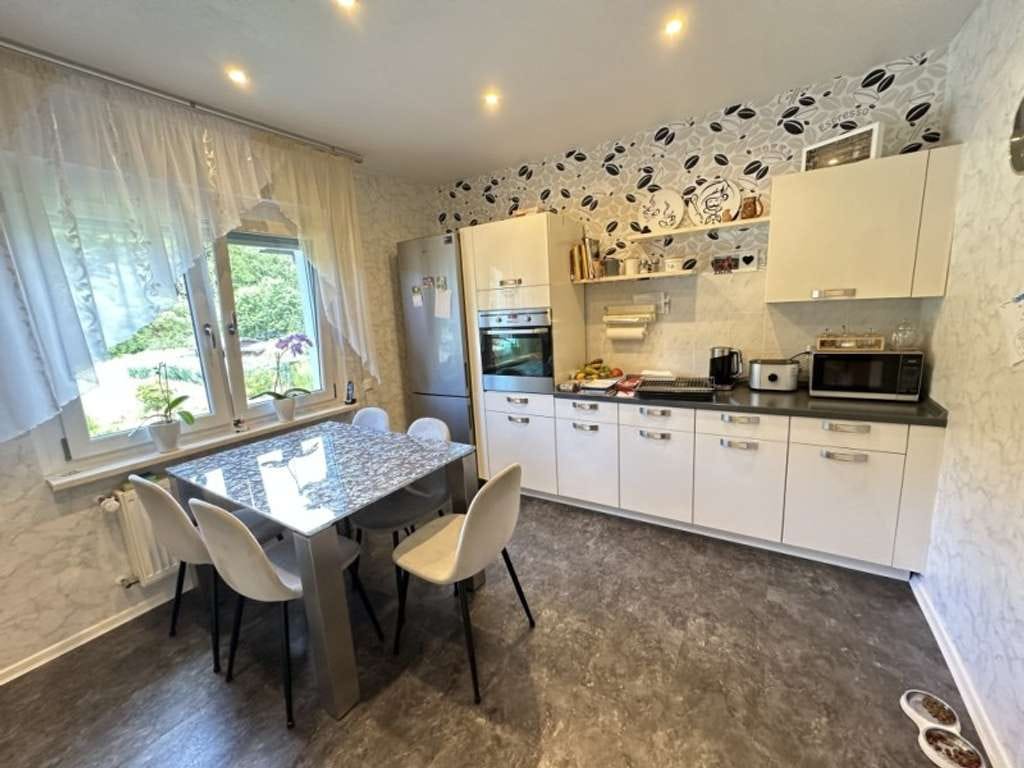 Immobilie in Melsungen - Familienglück in Melsungen-Kirchhof Modernisierte Doppelhaushälfte mit Garten & Garage - Bild 4