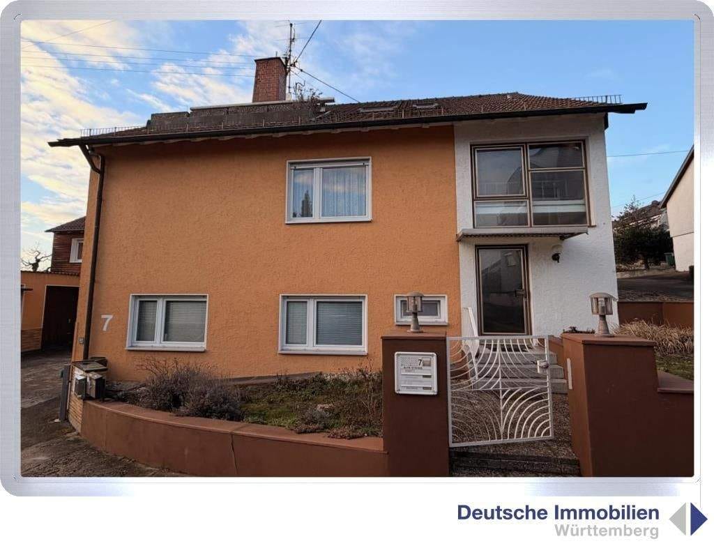 Immobilie in Esslingen am Neckar - Aufgeteiltes 2 Familienhaus mit Einliegerbüro und großer Garage in ES- Liebersbronn - Bild 1