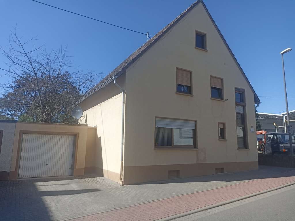 Immobilie in Plaidt - Viel Platz für den Alltag in diesem Einfamilienhaus in Plaidt - Bild 1