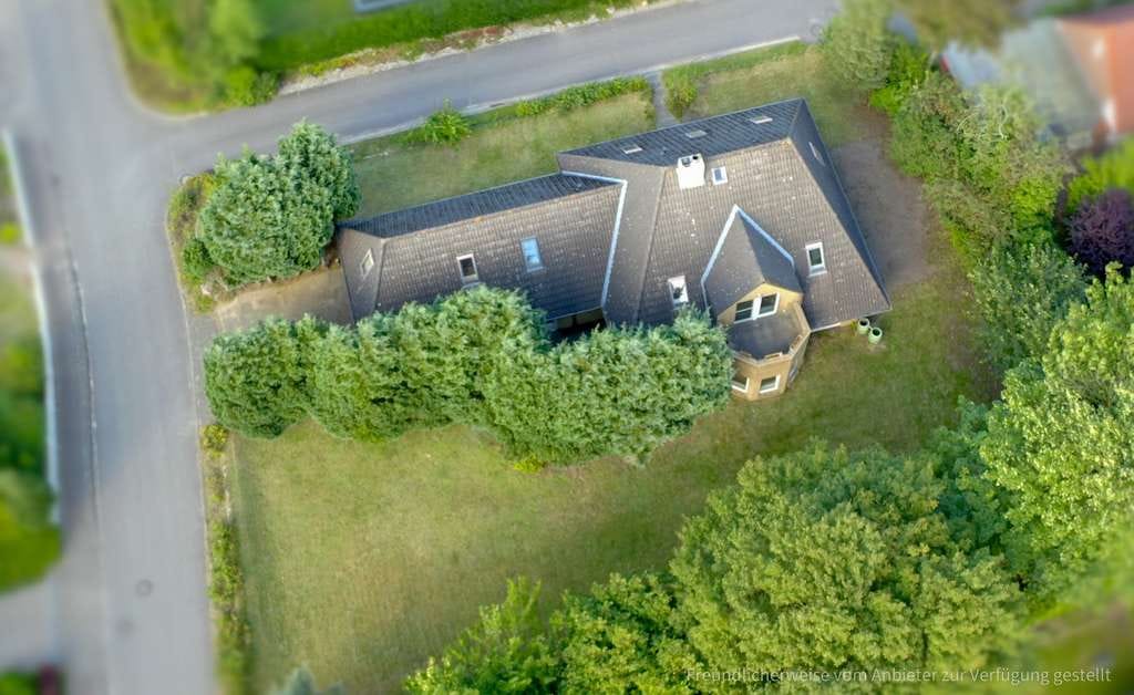 Immobilie in Mildstedt - Familienidyll vor den Toren Husums – Vielseitiges Einfamilienhaus mit großem Garten in Mildstedt - Bild 2