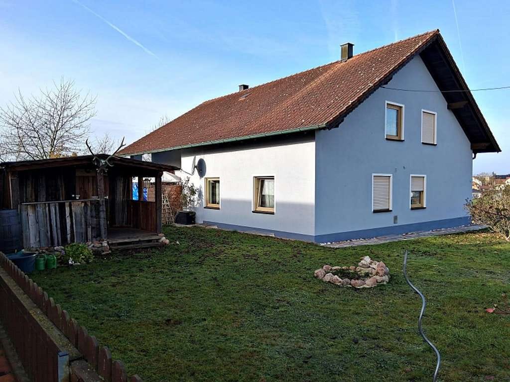 Immobilie in Nittenau - Gepflegtes Einfamilienhaus in wunderschöner Lage mit Traumaussicht - Bild 3