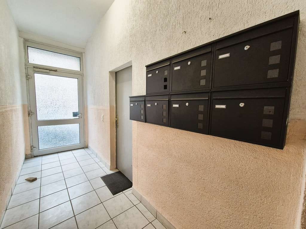 Immobilie in Gelsenkirchen - Selbstnutzer oder Kapitalanleger!!! Fünf Einheiten in einem Siebenparteienhaus, - Bild 2