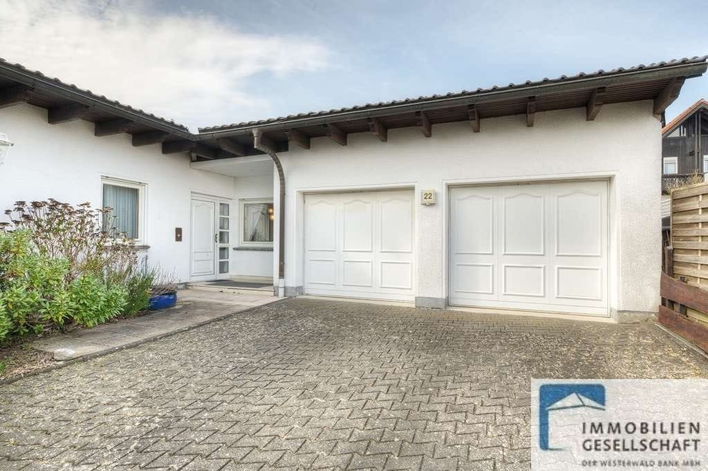 Immobilie in Bad Marienberg (Westerwald) - Wohnen auf einer Ebene - Gepflegter Bungalow in ruhiger Lage von Zinhain! - Bild 0