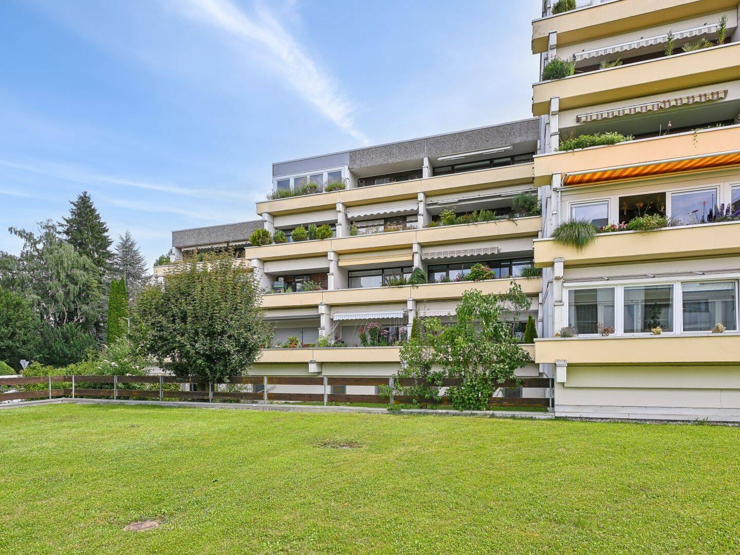 Immobilie in Waltenhofen - Wohnen mit Aussicht: Charmante 3-Zimmer-Wohnung auf Erbpachtgrundstück in Waltenhofen-Rauns - Bild 0