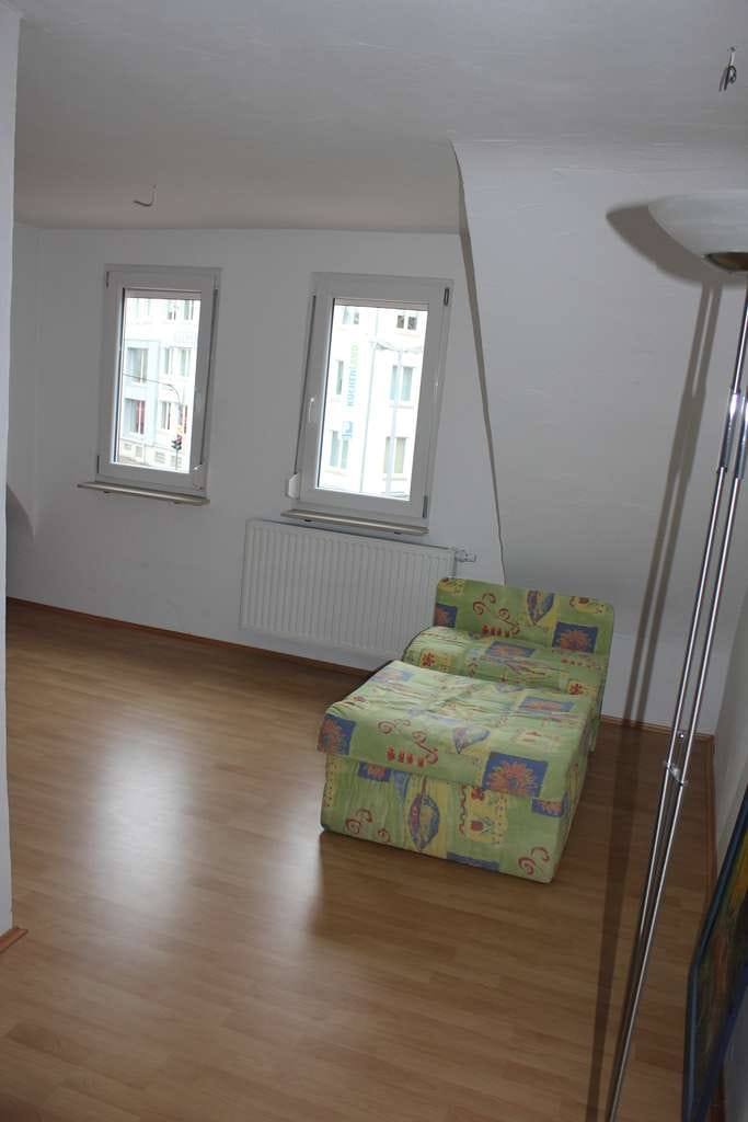 Immobilie in Villingen-Schwenningen - 2 Zimmer Dachgeschosswohnung - Bild 3
