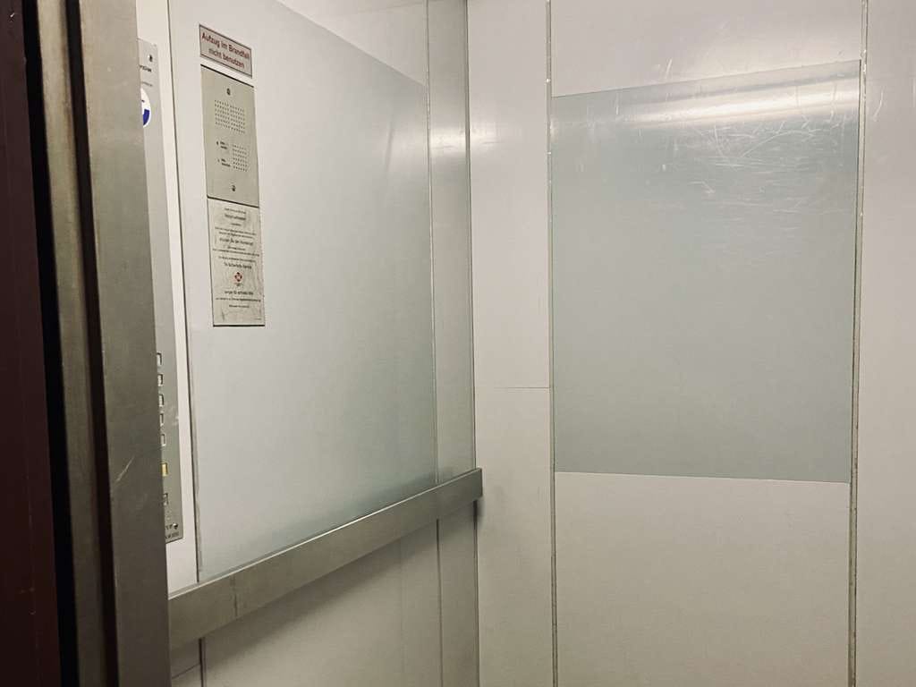 Immobilie in Spenge - +Statt Miete zahlen+modernisierte 3-Zi- Wohnung mit Aufzug u. Loggia+ - Bild 2