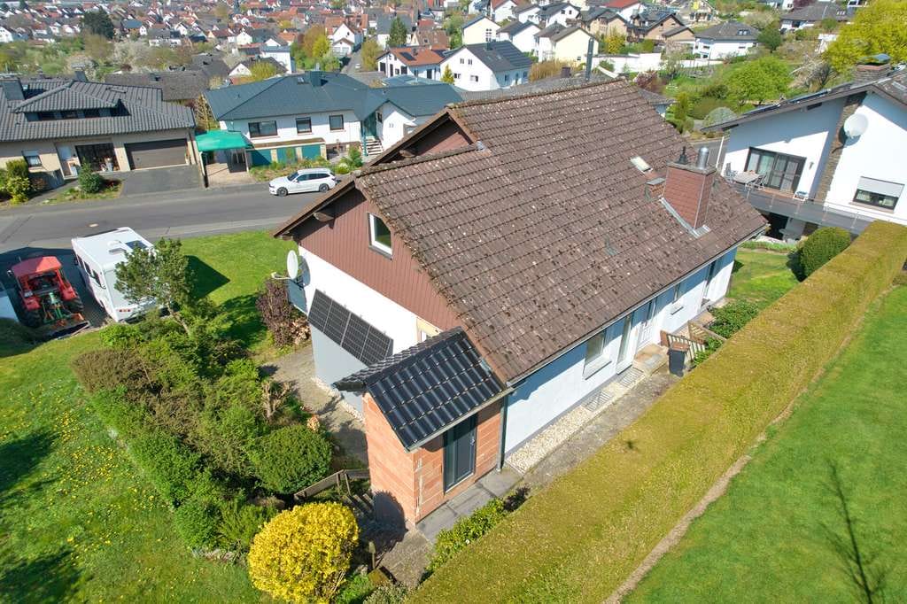Immobilie in Lahnau - Stilvolles Wohnen mit ELW und Entwicklungspotenzial - provisionsfrei - Bild 3