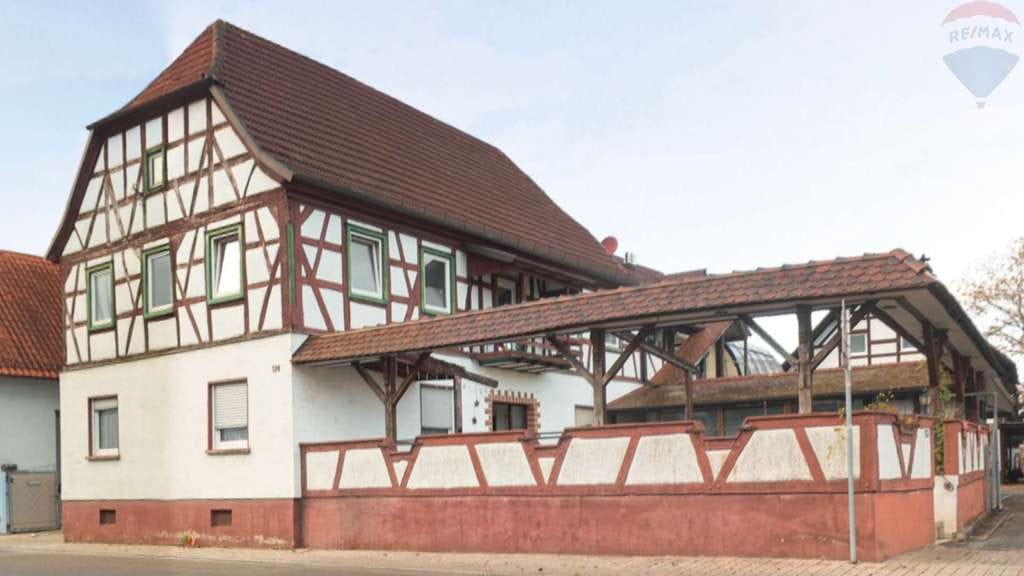 Immobilie in Rülzheim - Historisches Fachwerkhaus von 1588 Wohnen und Geschichte - Bild 0